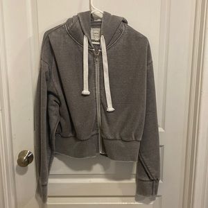 grey cropped zip up